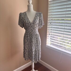 Knox Rose Multi-Color, Floral, Flutter Sleeve Midi Dress